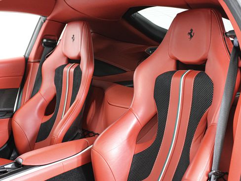 Certified 2020 Ferrari 812 Superfast RWD image 29