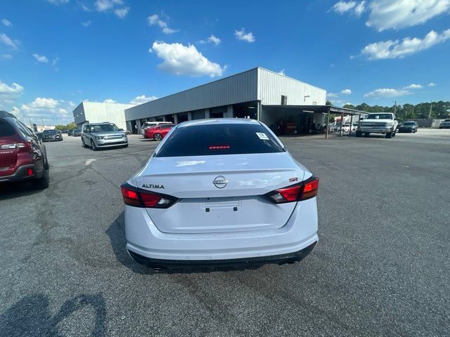 Used 2024 Nissan Altima 2.5 SR FWD image 4