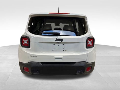Used 2023 Jeep Renegade Latitude image 8