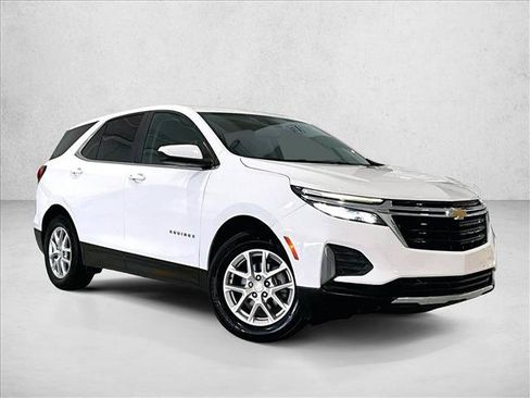Used 2023 Chevrolet Equinox LT FWD image 12