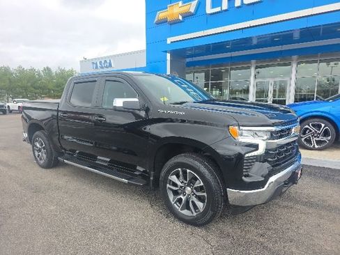 Used 2024 Chevrolet Silverado 1500 LT AWD/4WD image 1