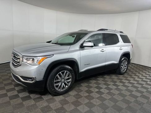 Used 2019 GMC Acadia SLE image 7