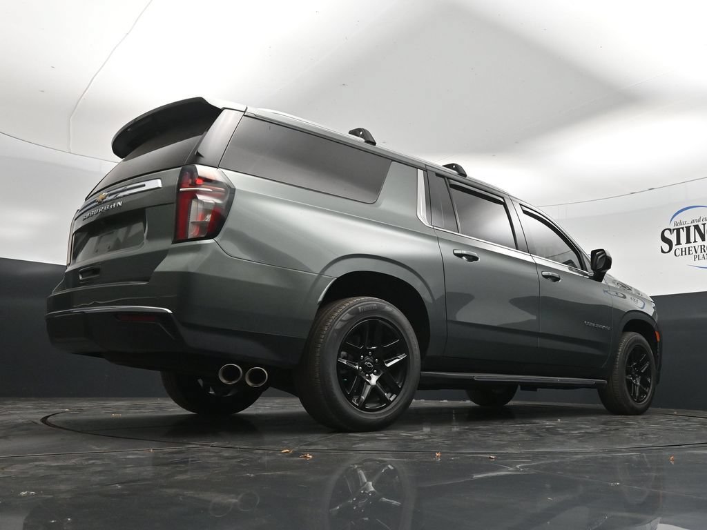 Used 2023 Chevrolet Suburban LS RWD image 32