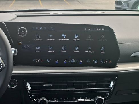 New 2026 Chevrolet Traverse LT w/ Driver Confidence Package FWD image 14