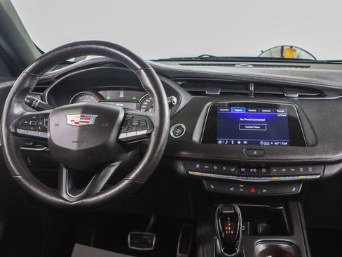 Used 2022 Cadillac XT4 Sport image 17