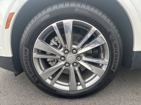 Used 2025 Cadillac XT5 Premium Luxury image 12