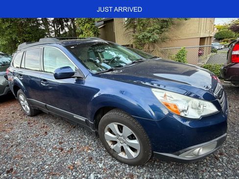 Used 2010 Subaru Outback 2.5i Limited AWD/4WD image 1