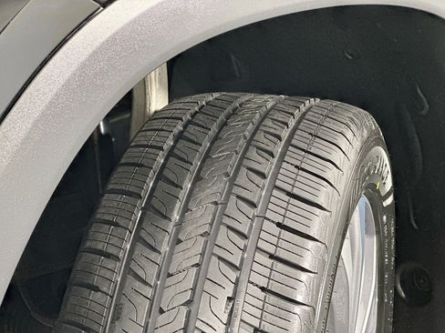Used 2021 Mercedes-Benz GLE 450 4MATIC image 52