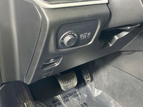 Used 2023 Jeep Grand Cherokee Laredo w/ Luxury Tech Group I image 10