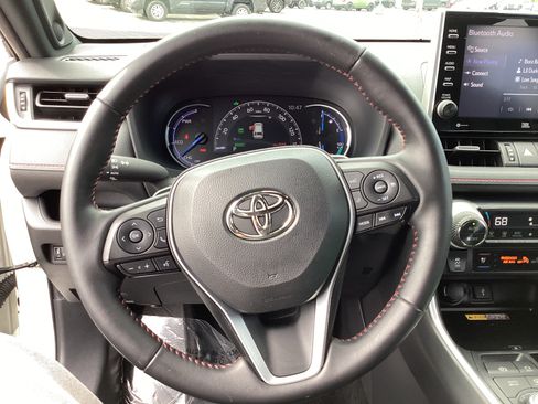 Certified 2022 Toyota RAV4 XSE w/ Premium Package AWD/4WD image 6