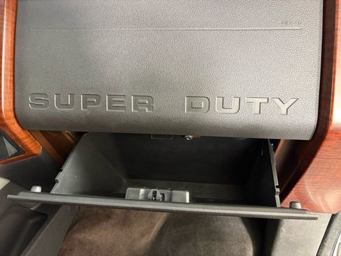 Used 2014 Ford F250 King Ranch w/ King Ranch w/Chrome Package image 36