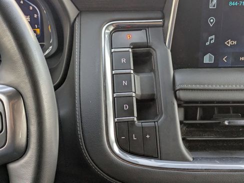 Used 2024 Chevrolet Tahoe LT image 18