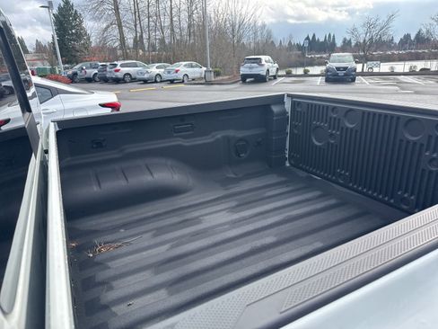 Used 2025 Nissan Frontier S w/ S Utility Package image 11