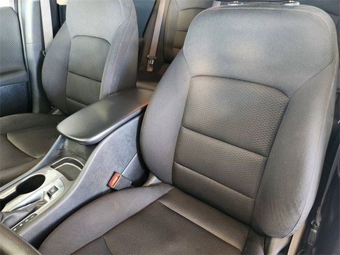 Certified 2024 Chevrolet Malibu LS image 9