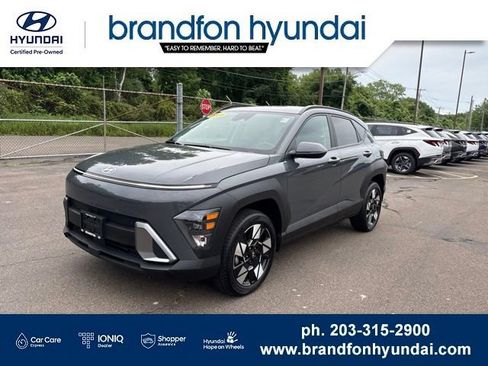 Used 2025 Hyundai Kona SEL AWD/4WD image 3