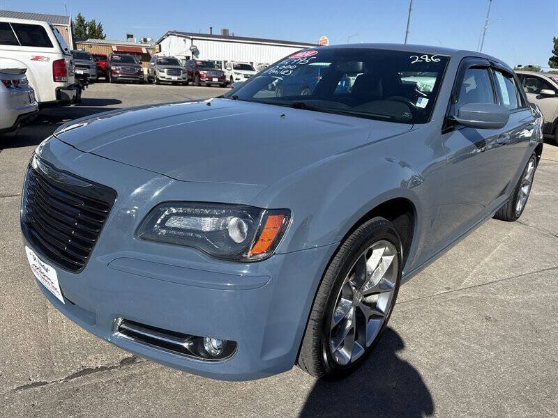 Used 2014 Chrysler 300 S RWD image 1