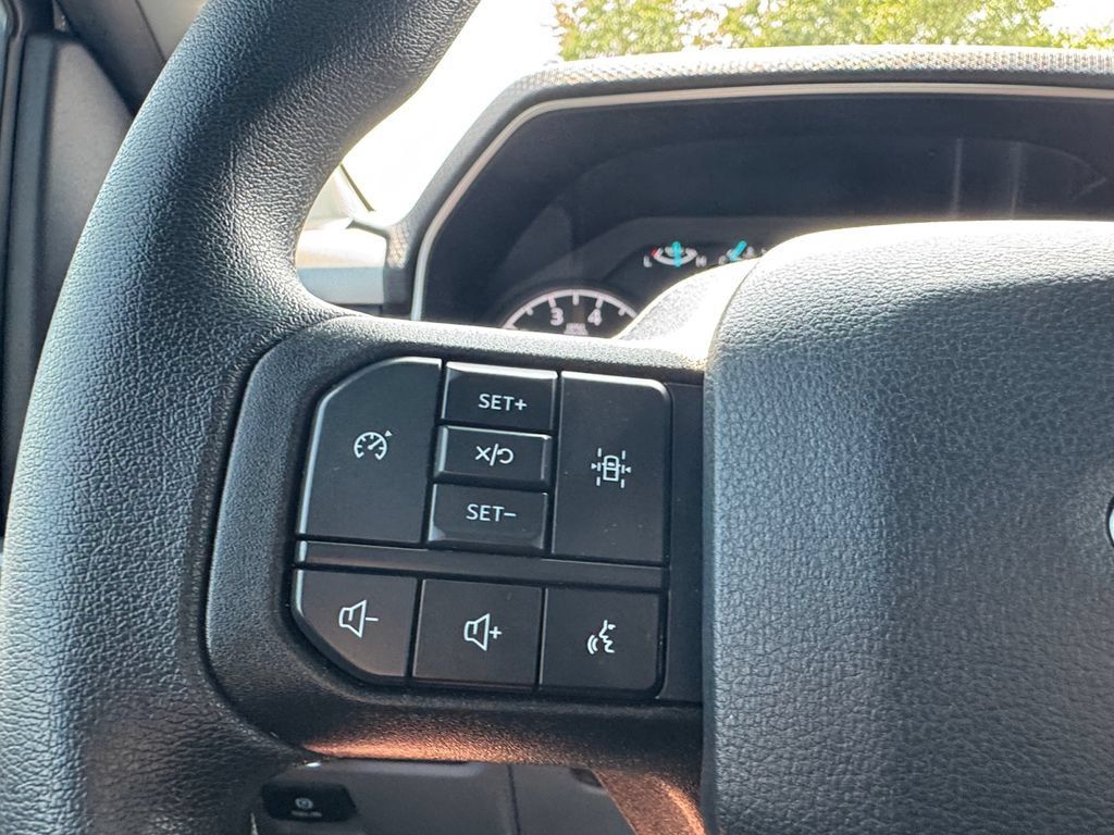 Used 2023 Ford F150 XLT AWD/4WD image 16