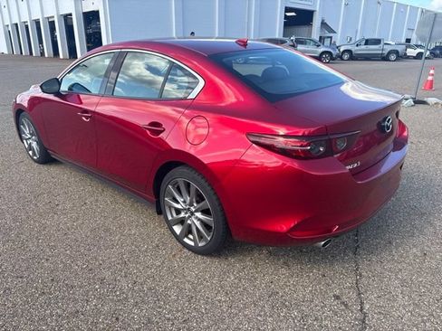 Used 2019 MAZDA MAZDA3 Sedan w/ Premium Package FWD image 4