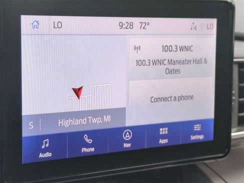 Used 2022 Ford Explorer XLT w/ Equipment Group 202A image 13