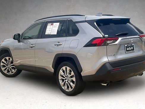 Used 2020 Toyota RAV4 XLE Premium AWD/4WD image 4