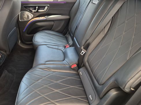Certified 2023 Mercedes-Benz EQS 580 4MATIC SUV w/ Pinnacle Trim Package image 30