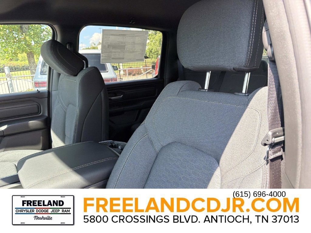 New 2026 RAM 1500 Express AWD/4WD image 21