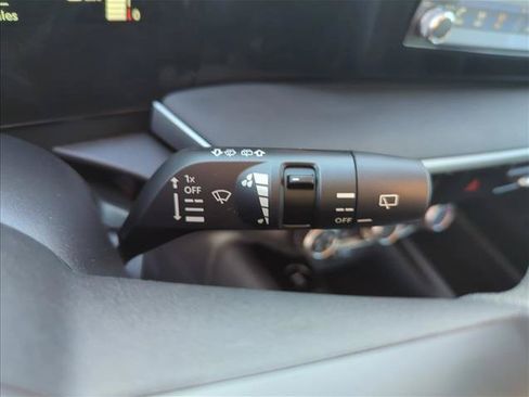 Used 2025 Nissan Kicks S FWD image 19