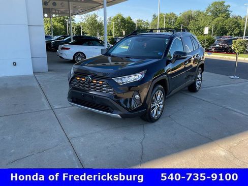 Used 2020 Toyota RAV4 Limited AWD/4WD image 1