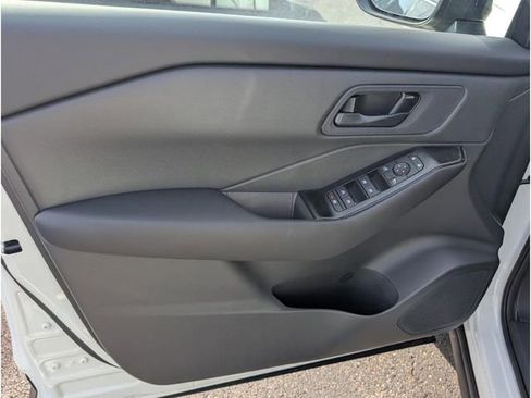 New 2026 Nissan Rogue S image 15