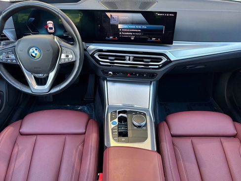 Certified 2023 BMW i4 eDrive35 RWD image 17