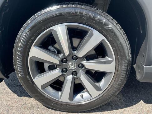 Used 2024 Honda Pilot Touring image 33