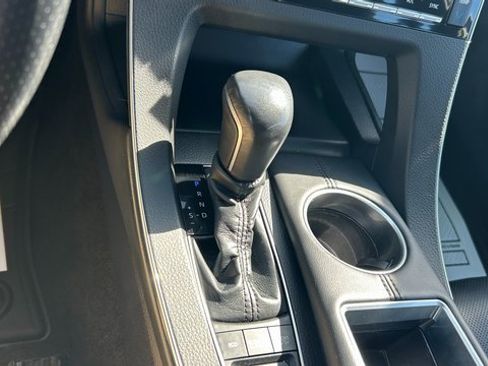 Used 2020 Toyota Avalon Touring image 26