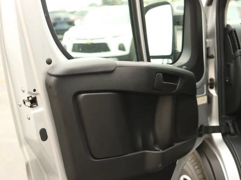 Used 2024 RAM ProMaster 3500 w/ Leather Interior Group FWD image 9