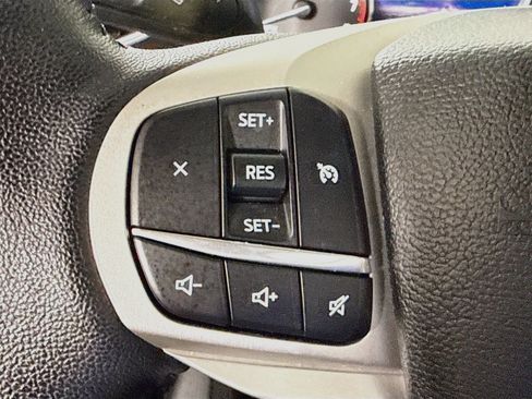 Used 2024 Ford Explorer XLT w/ Equipment Group 202A RWD image 14