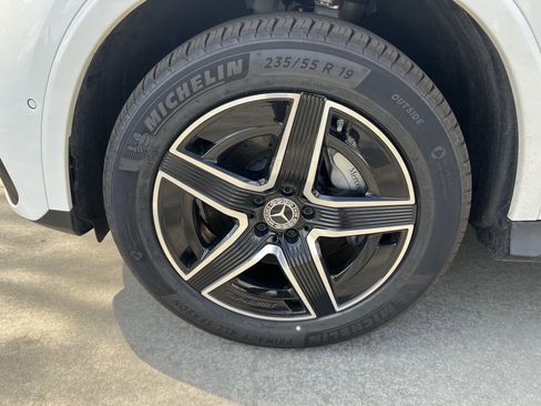 Certified 2025 Mercedes-Benz GLC 300 4MATIC w/ AMG Line image 13