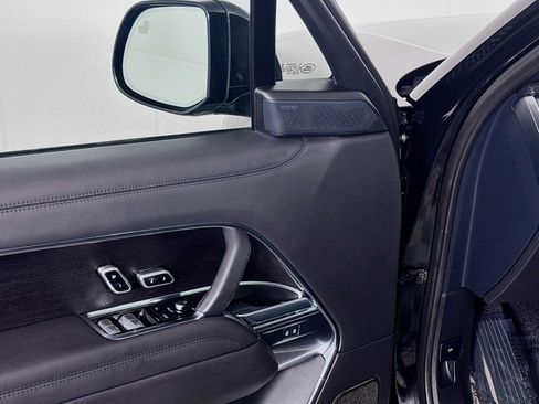 Used 2023 Land Rover Range Rover First Edition image 20
