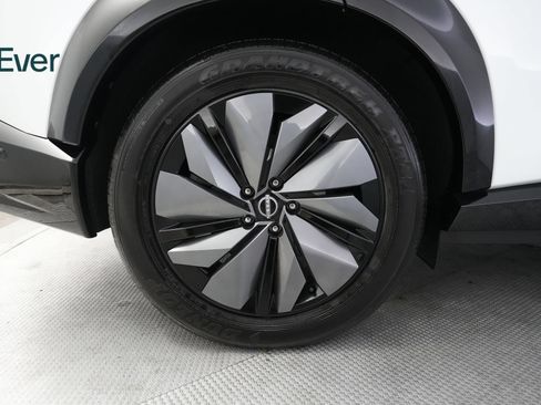 Used 2024 Nissan Ariya AWD image 21