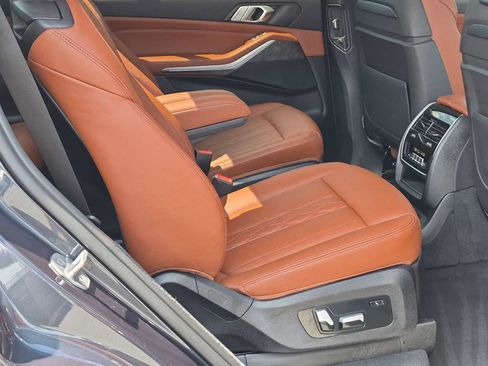Used 2022 BMW X7 xDrive40i w/ Executive Package AWD/4WD image 22
