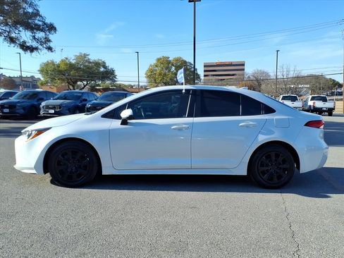 Used 2023 Toyota Corolla LE image 10