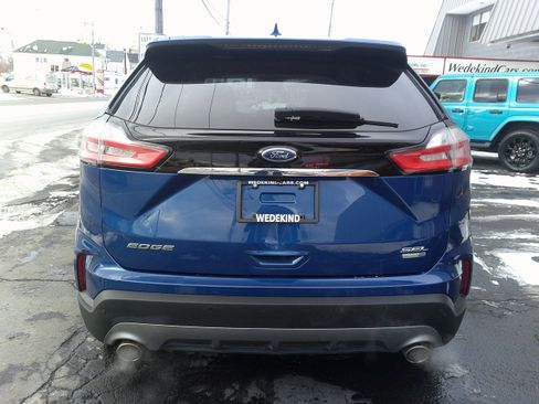 Used 2020 Ford Edge SEL w/ Cold Weather Package image 4