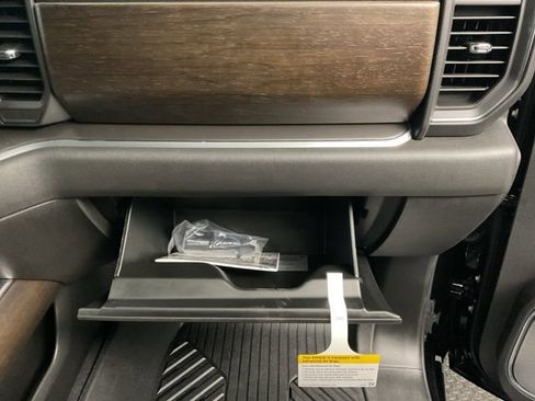 New 2026 Chevrolet Silverado 1500 High Country w/ Midnight Edition image 28