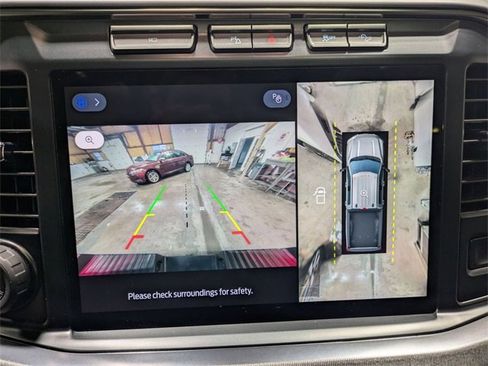 Used 2023 Ford F250 Platinum w/ FX4 Off-Road Package image 23