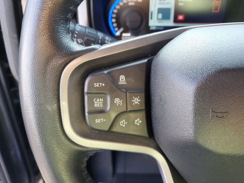 Used 2023 Ford Bronco Wildtrak image 12