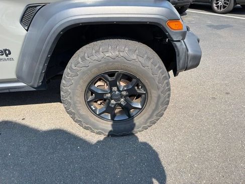 Used 2020 Jeep Wrangler Unlimited Sport AWD/4WD image 13