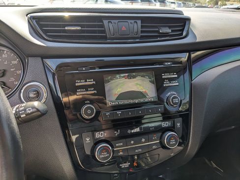 Used 2018 Nissan Rogue Sport SV w/ SV All-Weather Package image 22