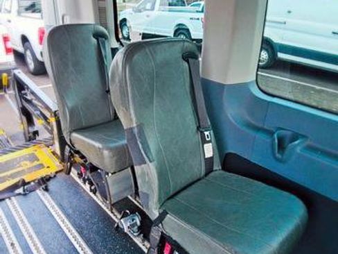 Used 2018 Ford Transit 150 XL image 7