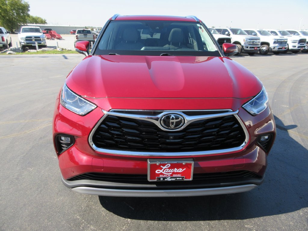 Used 2021 Toyota Highlander Platinum AWD/4WD image 12