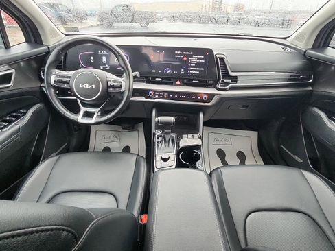 Used 2023 Kia Sportage EX image 18
