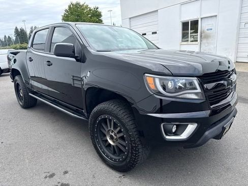 Used 2016 Chevrolet Colorado LT w/ Midnight Edition AWD/4WD image 3
