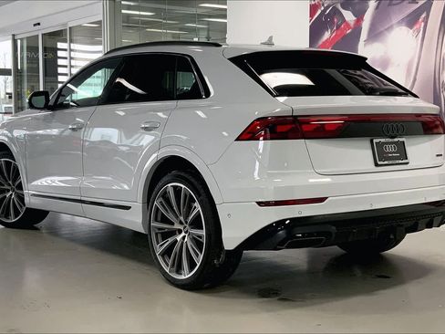 New 2026 Audi Q8 Prestige image 4